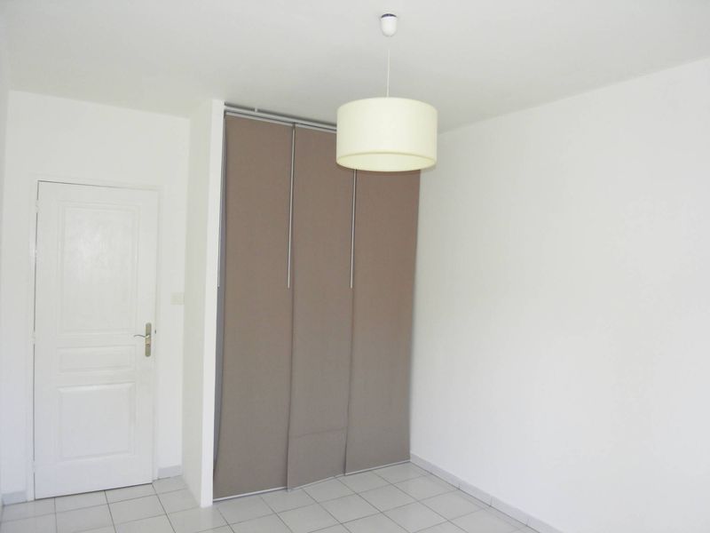 à loouer t3 13012 Marseille avec garage double et terrasse