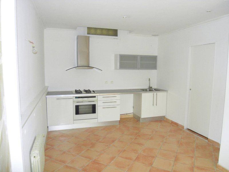 A louer 13011 Les Accates T3/T4 rez de jardin de 200 m²
