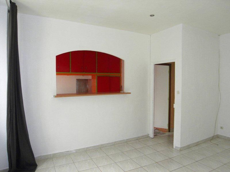 A louer 3 pièces de 57 m² secteur des chartreux 13004 Marseille