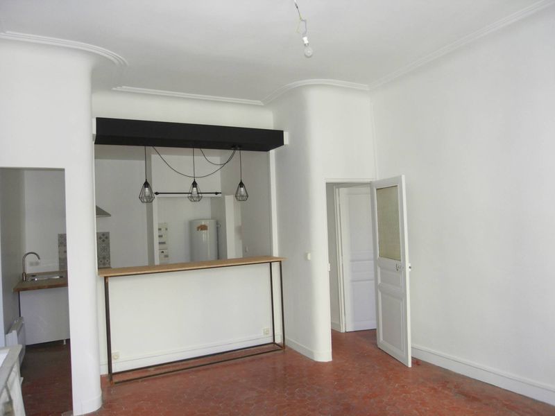 Appartement de 4 pièces à louer à Marseille 6e Lodi