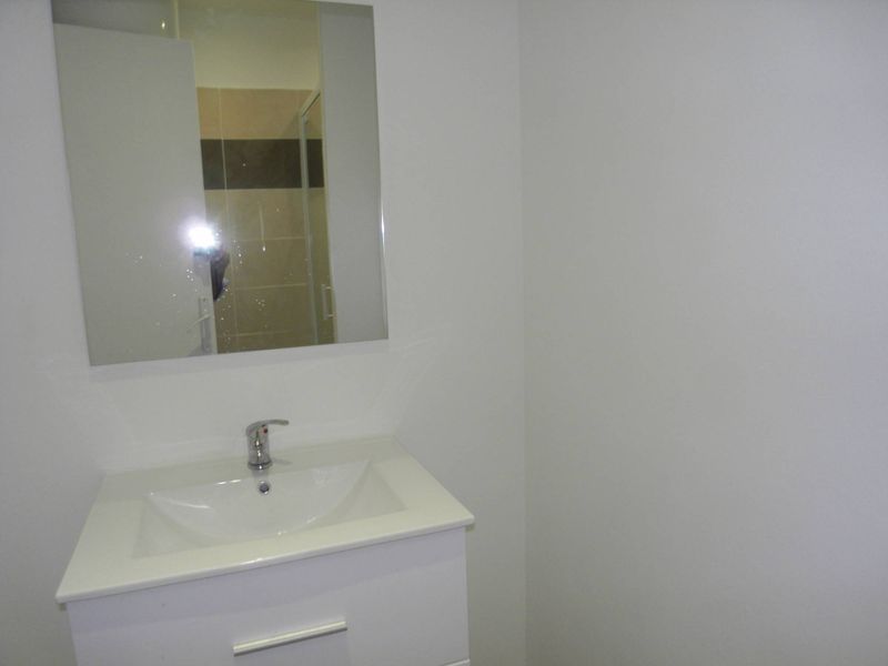 A louer grand 1 pièce de 39 m² avec terrasse de 14 m² secteur Baille 13005 Marseille