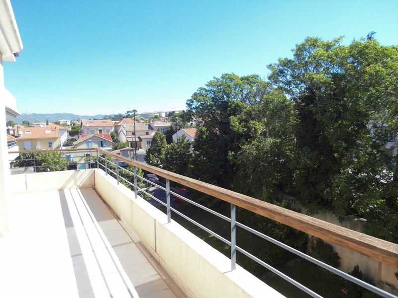 A Marseille 13012 location appartement 2 pièces + terrasse St Barnabé/Bois Luzy