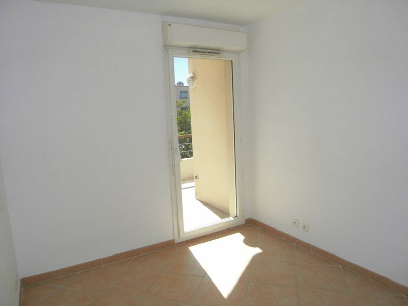 A Marseille 13012 location appartement 2 pièces + terrasse St Barnabé/Bois Luzy