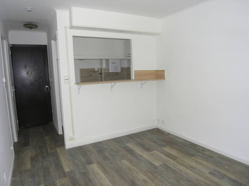 A louer appartement 2 pièces 30 m² Place Audran Les Chartreux  Marseille 13004