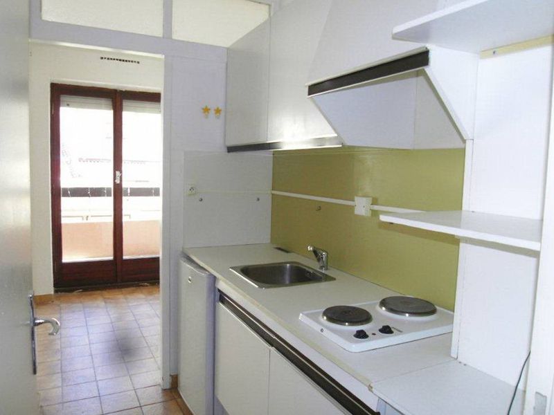 cuisine A louer Secteur la Timone 13010 T1 de 27 m² avec terrasse