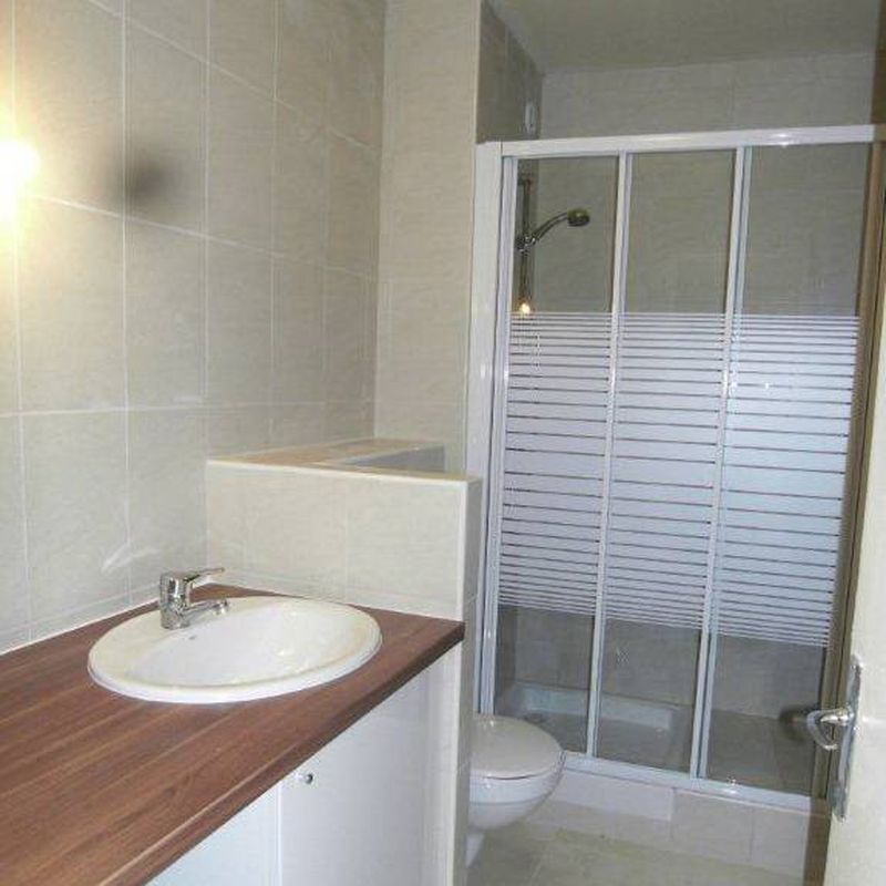 SALLE DE DOUCHE A louer Secteur la Timone 13010 T1 de 27 m² avec terrasse
