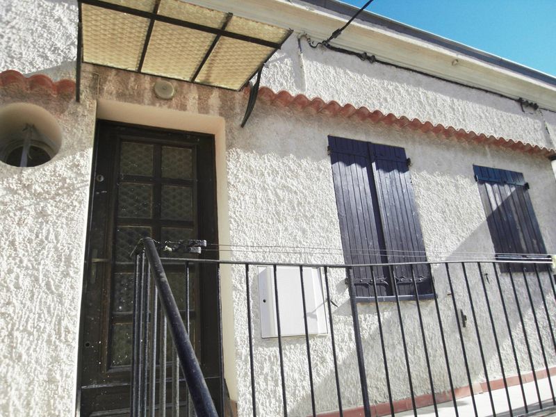 1er étage d'une maison de ville appartement 2 pièce rénové