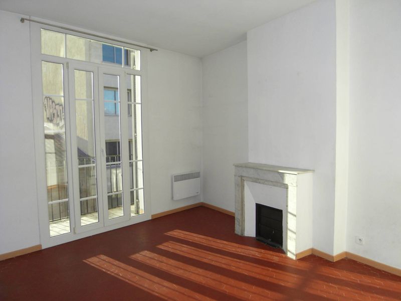 A la location 13006 Lodi/Castellane T3 de 62 m²