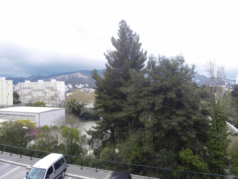 A louer La pomme/La grognarde 13011  T3 57 m² garage + chauffage inclus