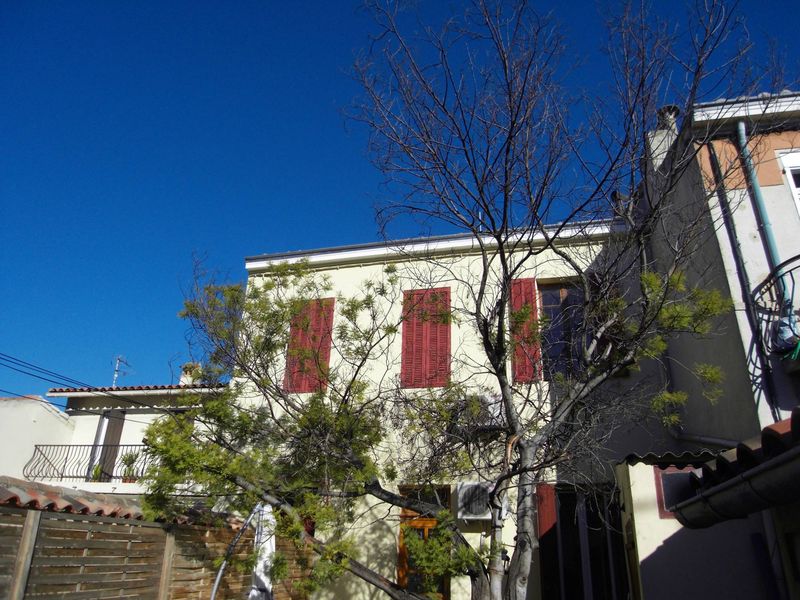 A louer à Marseille 12e appartement t1 Montolivet