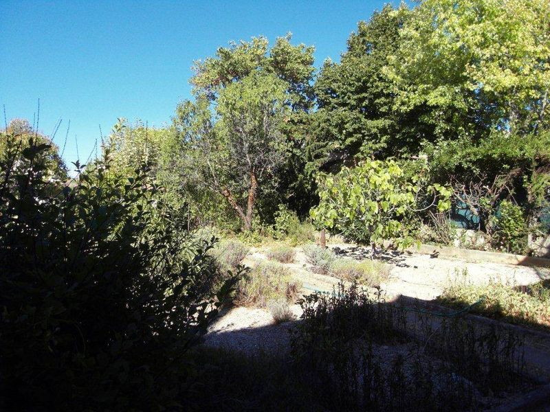 A la location 13012 Saint Barnabé/Bois Luzy appartement type 4 avec jardin