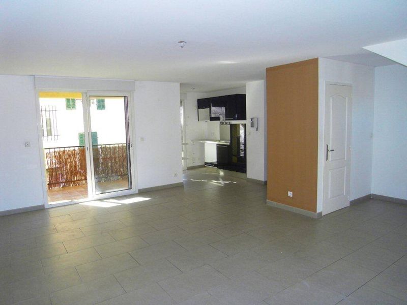 A la location 13012 Bois Luzy  Appartement 4 pièces en duplex