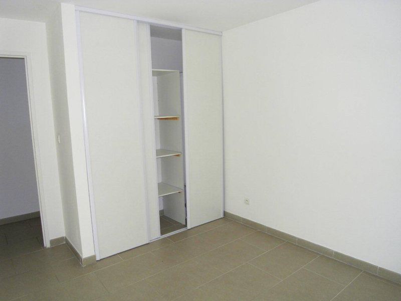 A la location 13012 Bois Luzy  Appartement 4 pièces en duplex