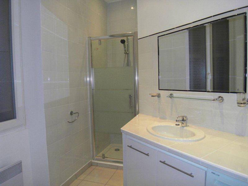 Location appartement t2 Marseille 13005 Le Camas