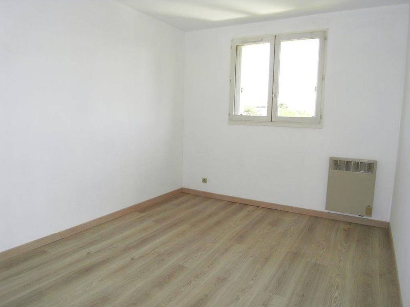 A la location Saint Julien 13012 Marseille Appartement T3 68 m² avec terrasse