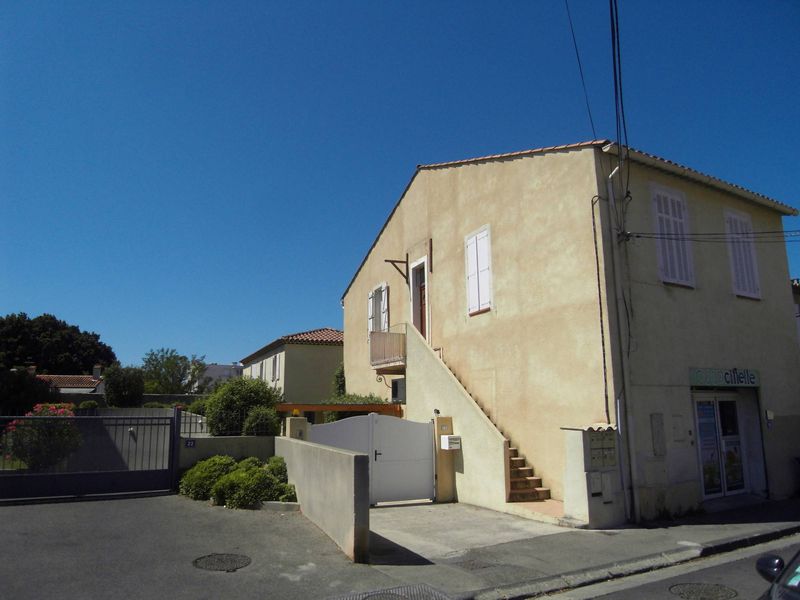 A louer appartement T2 Marseille 13012 Bois Luzy Saint Barnabé