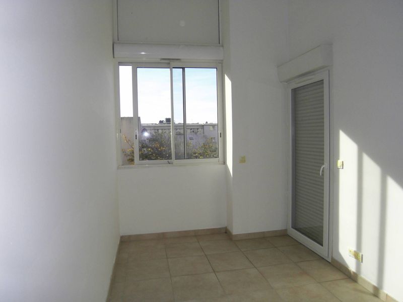 A louer appartement 3 pièces de 60 m² avec terrasse et place de parking privative Saint Barnabé village 13012 Marseille