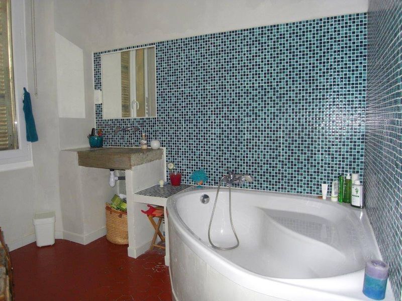 A louer bel appartement 3 pièces de 82 m² secteur Saint Charles 13001 Marseille