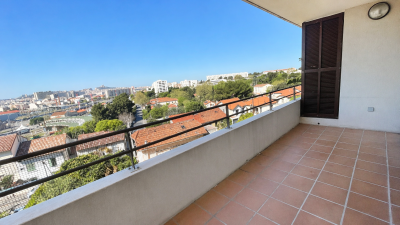 Marseille 12ème – Saint-Barnabé / Saint-Jean-du-Désert T4 lumineux avec terrasse, balcon, garage – Résidence sécurisée
