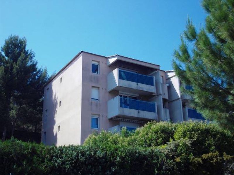 Location appartement t4 rez-de-jardin Marseille 13012