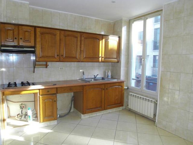 Appartement t2 à louer centre du village St Barnabé Marseille 12