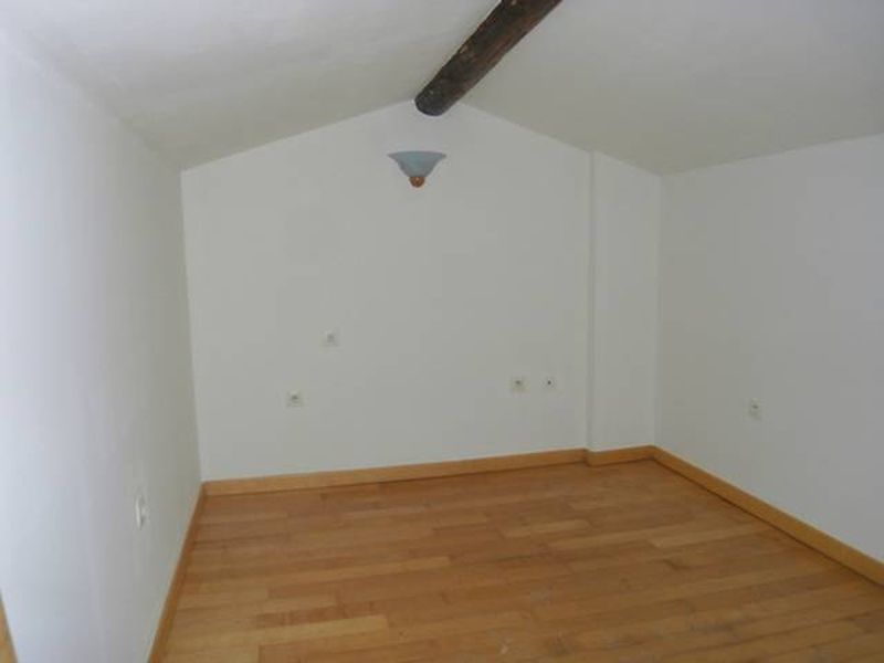 Appartement t2 à louer centre du village St Barnabé Marseille 12