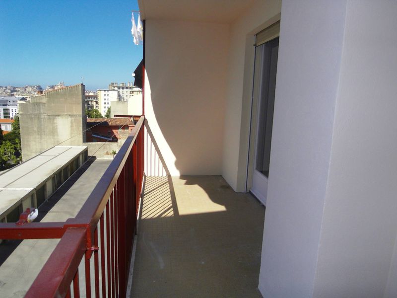 A louer T4 avec balcon et cave Secteur Gare de la Blancarde 13004 Marseille