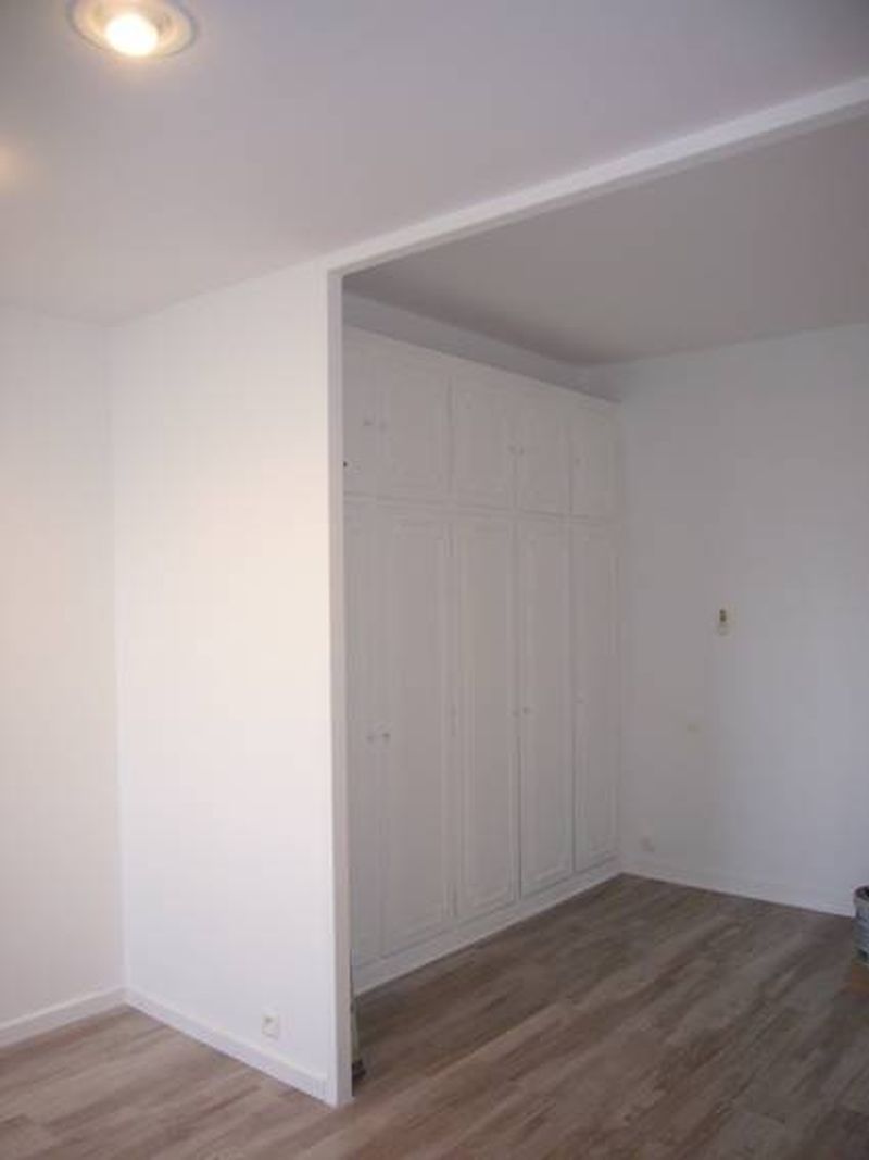 A la location 13001 Marseille Appartement Type 1/2 Vieux Port